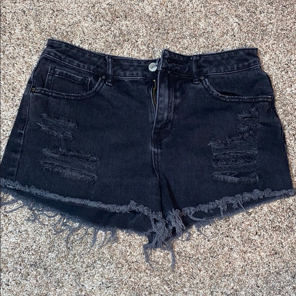 PacSun Pants - Black jean shorts